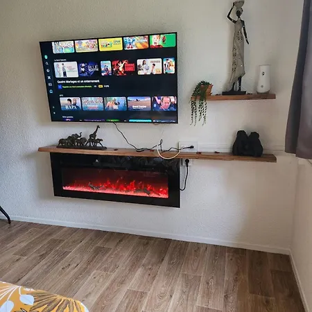 Loveroom With An African Vibe